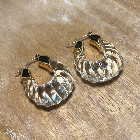 Christian Siriano Glass Gold Tone Drop Earrings - Picture 3 of 16